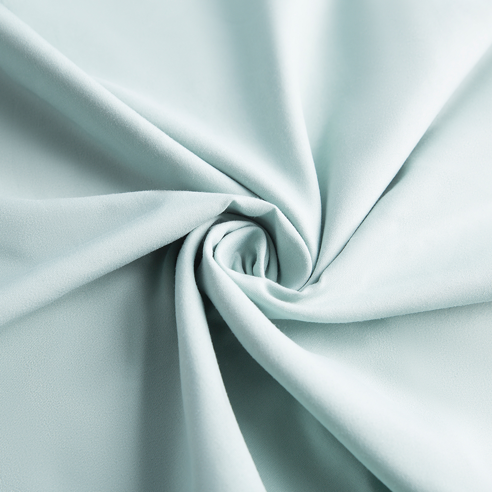 Továreň Direct Sale 100% polyesterová mikrovlákna Brushed Dyed Home Textile Tkanina